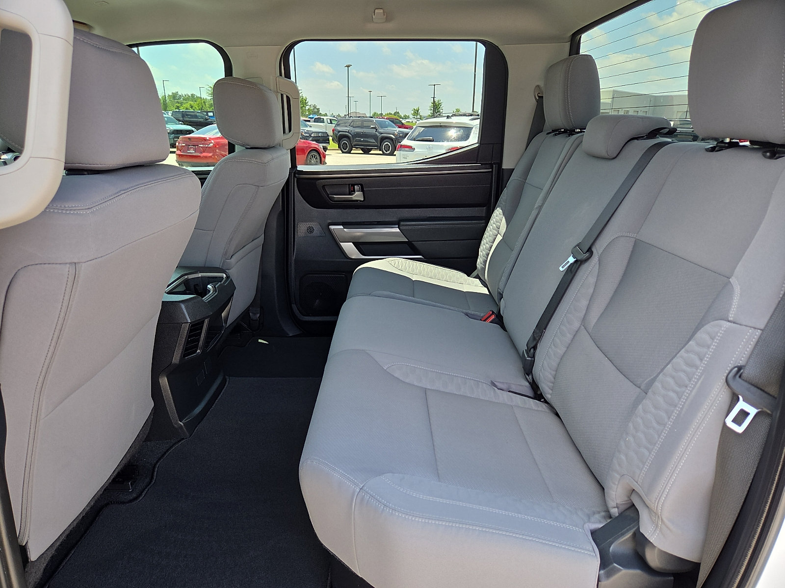 Used 2022 Toyota Tundra SR5 AWD/4WD image 10