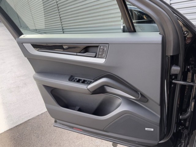 Certified 2024 Porsche Cayenne image 13
