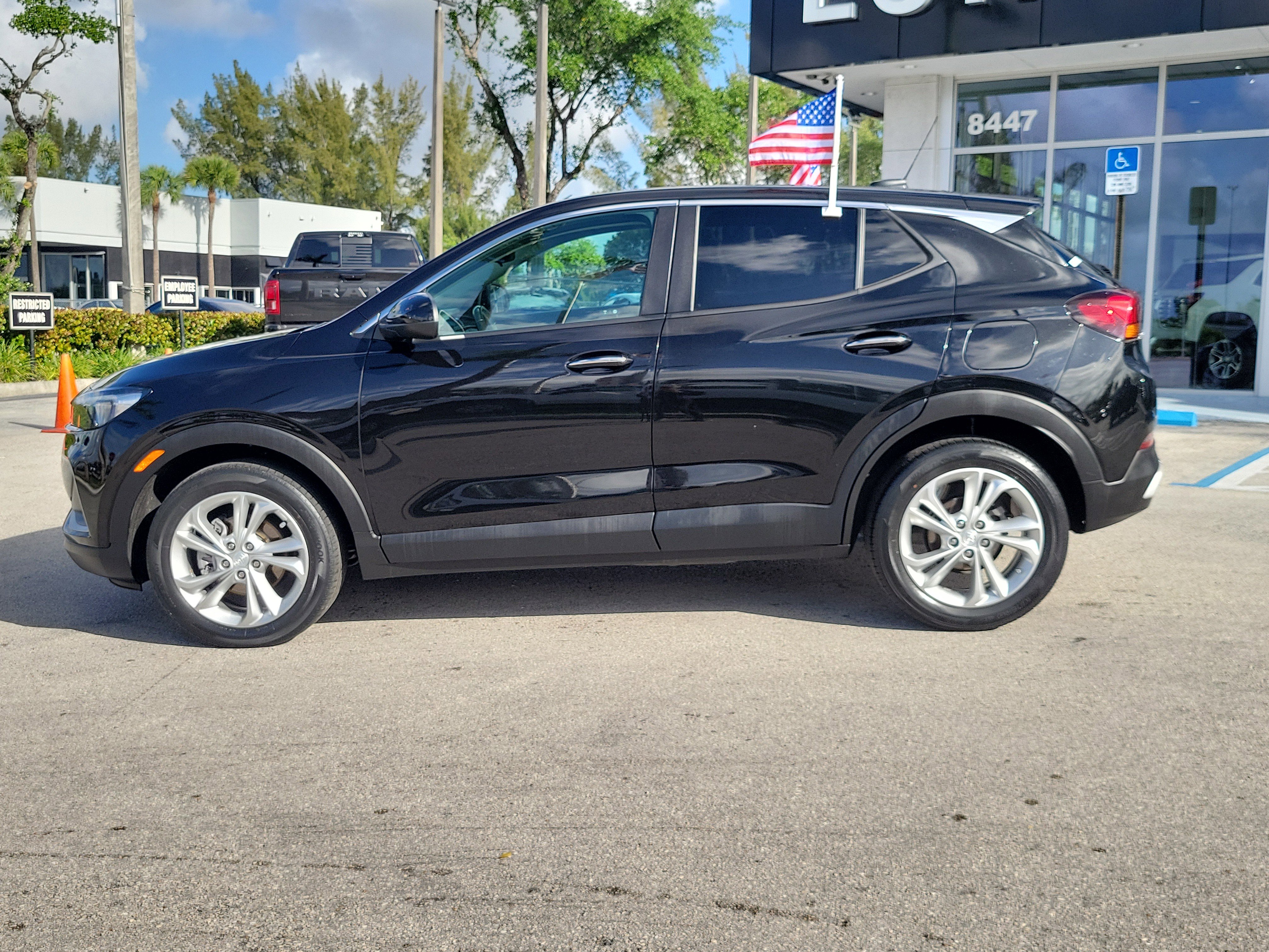 Used 2023 Buick Encore GX Preferred w/ Cold Weather Comfort Package image 8