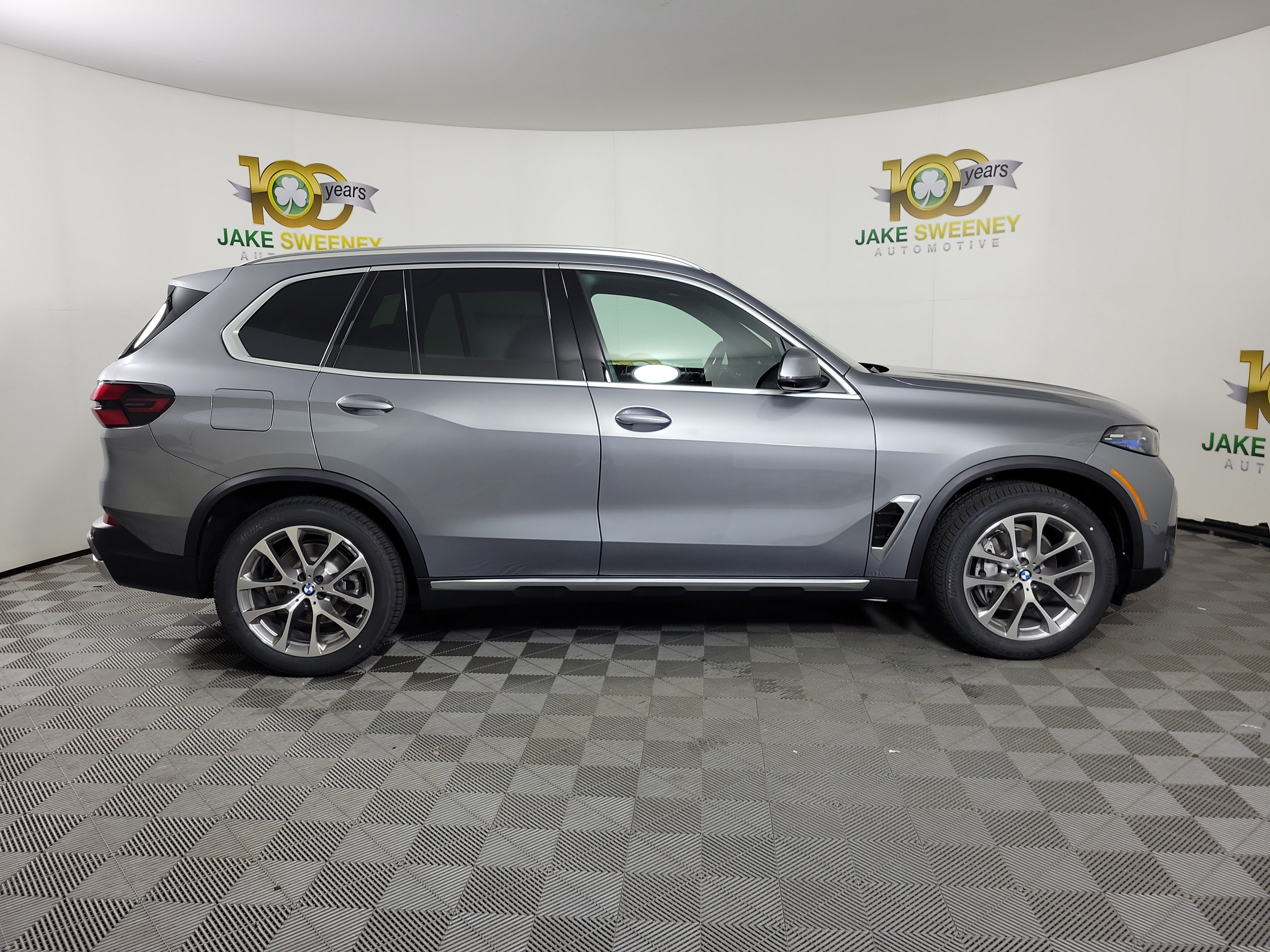 Used 2026 BMW X5 xDrive40i w/ Premium Package AWD/4WD image 8