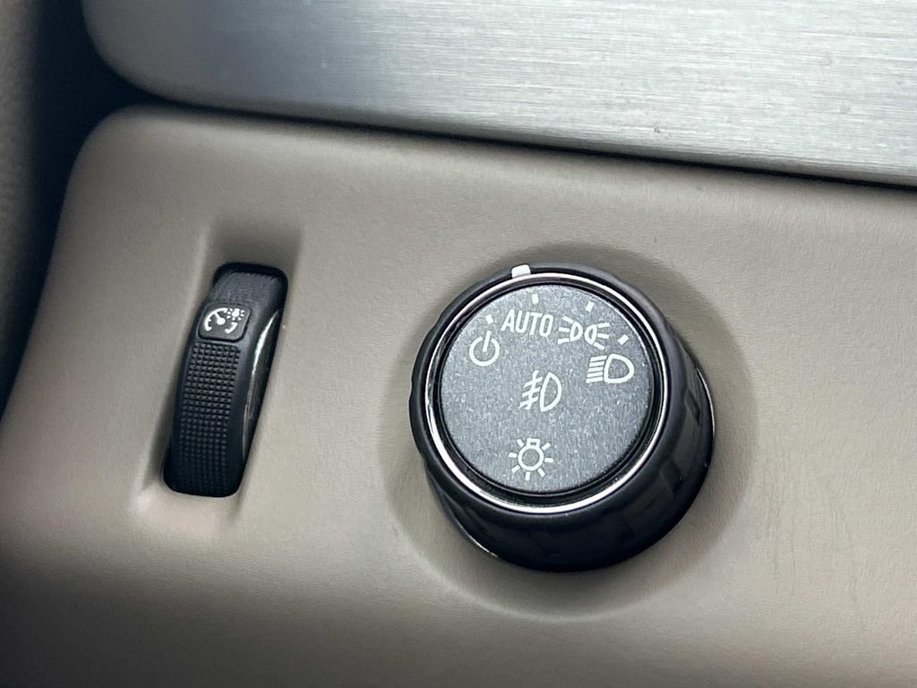 Used 2019 GMC Yukon SLT w/ Open Road Package RWD image 34