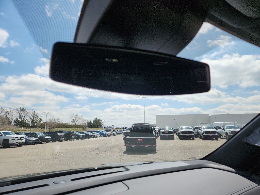New 2026 Chevrolet Suburban LS w/ LS Custom Edition AWD/4WD image 23