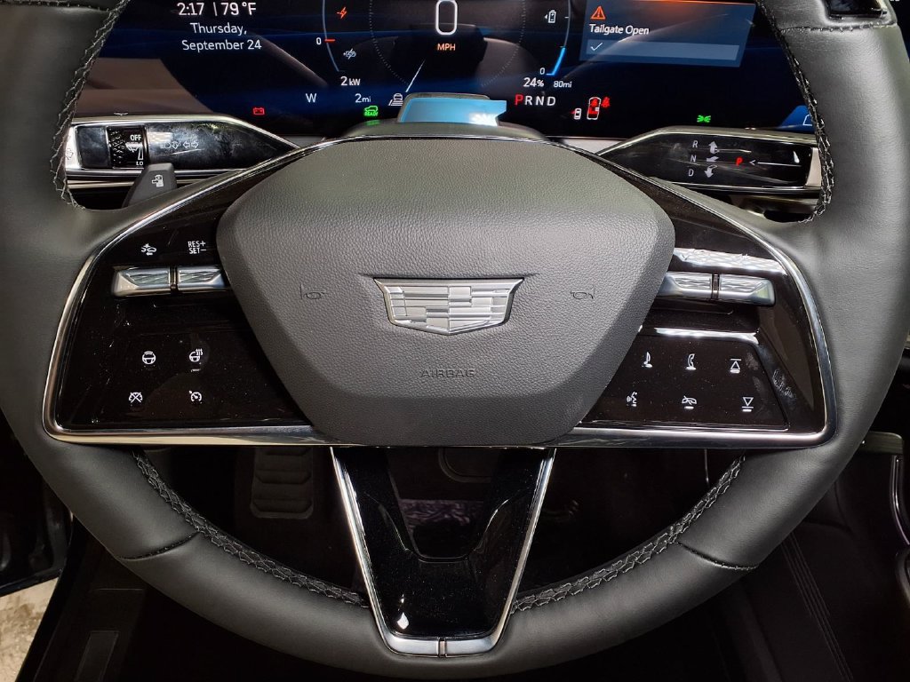 New 2027 Cadillac Lyriq Luxury RWD image 20