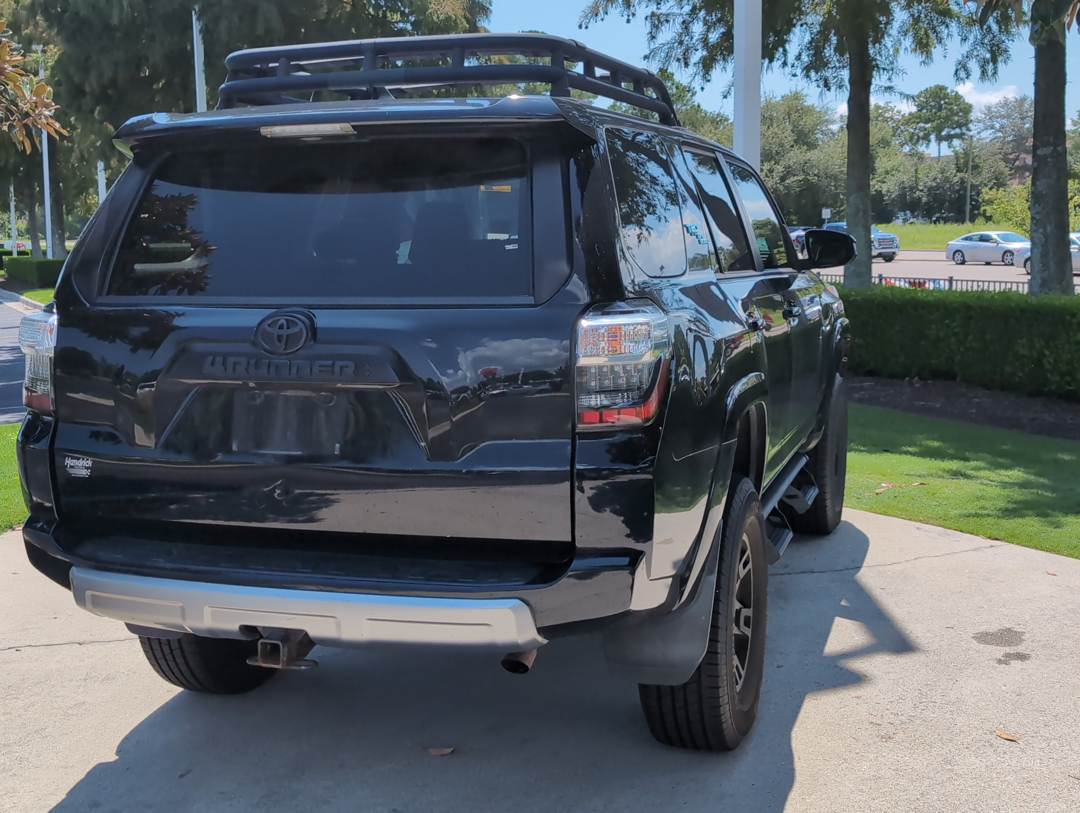 Certified 2021 Toyota 4Runner TRD Off-Road AWD/4WD image 10