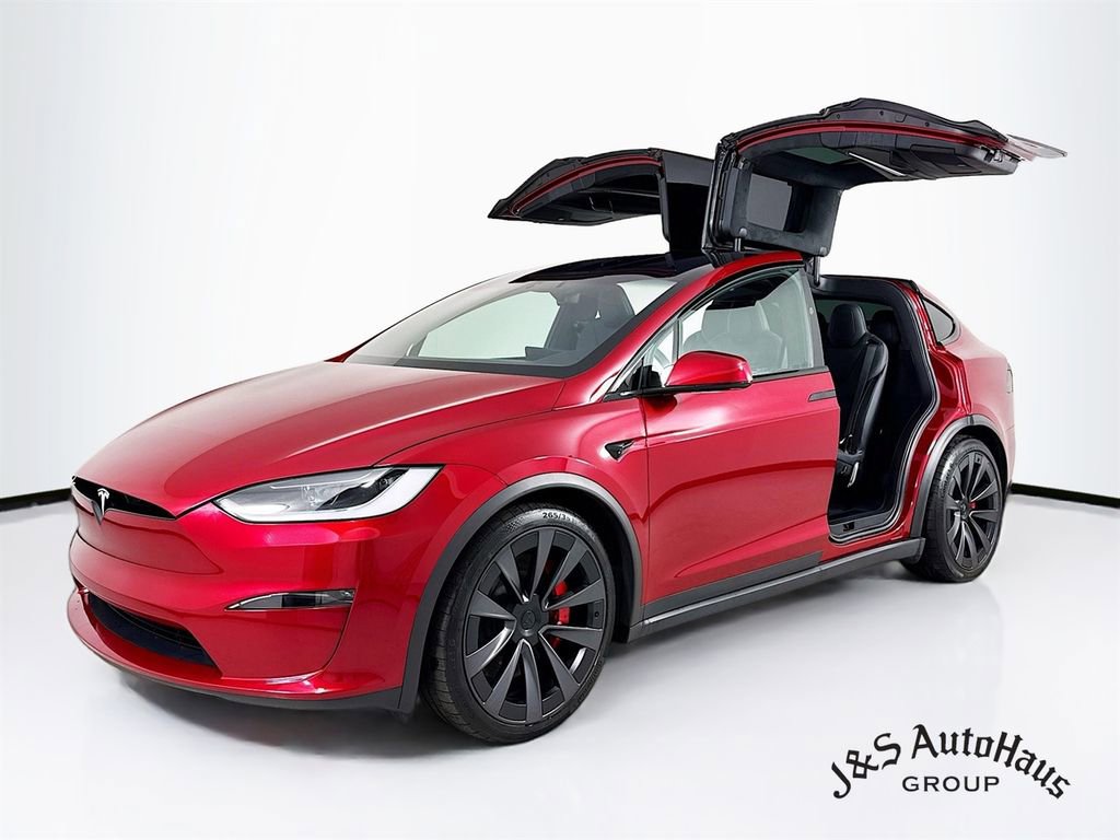 Used 2025 Tesla Model X Plaid image 3