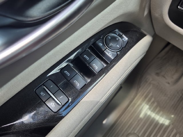 Used 2024 Cadillac Escalade ESV Sport Platinum AWD/4WD image 24