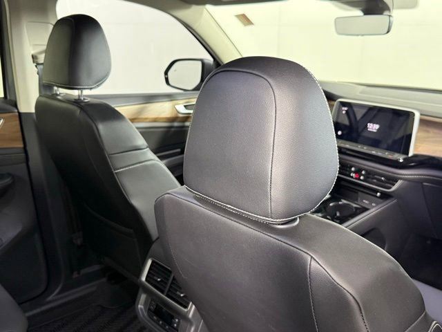 Used 2024 Volkswagen Atlas SE FWD image 29