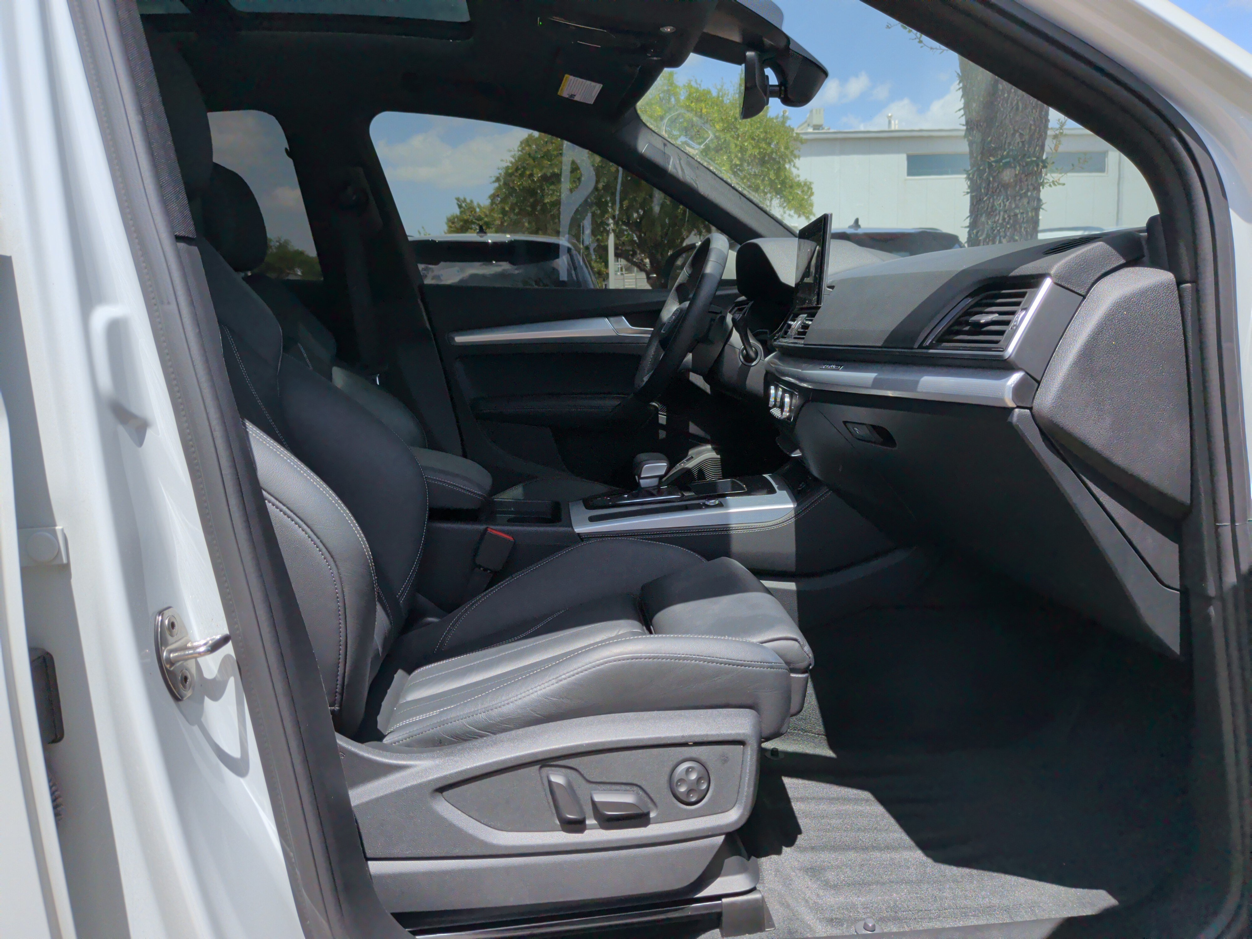 Certified 2024 Audi Q5 2.0T Premium Plus AWD/4WD image 32