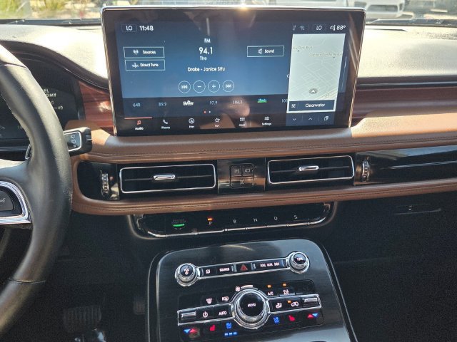 Used 2022 Lincoln Nautilus Reserve FWD image 24