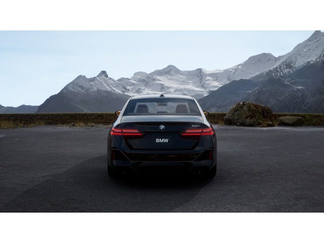 New 2027 BMW 530i RWD image 5