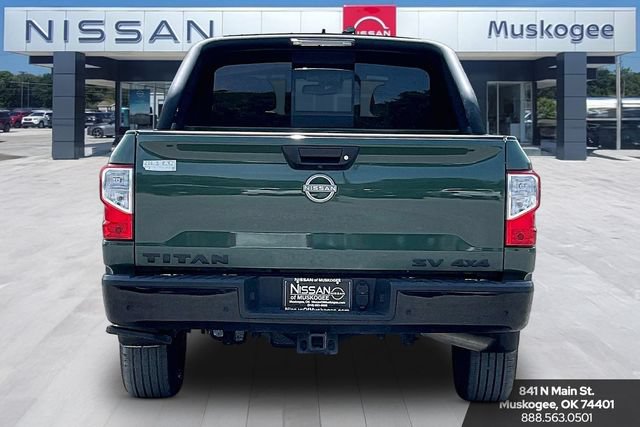 Used 2024 Nissan Titan SV w/ SV Bronze Edition Package AWD/4WD image 6