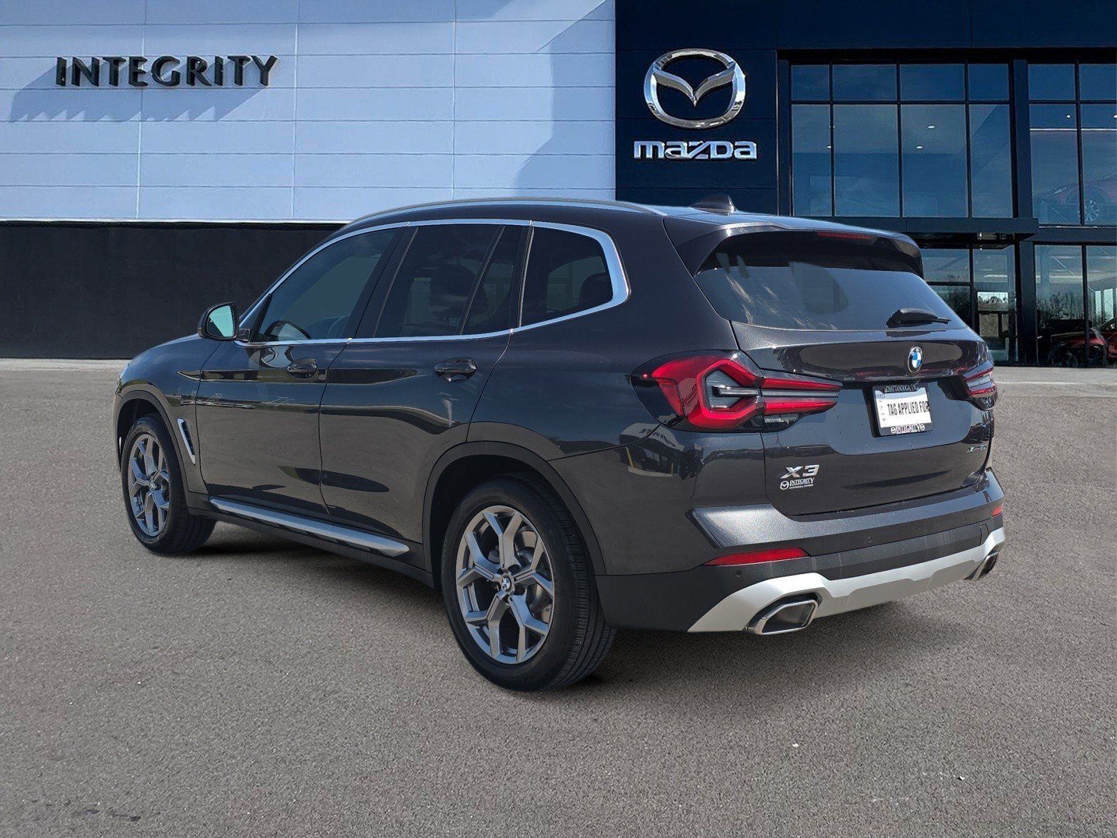 Used 2023 BMW X3 xDrive30i w/ Convenience Package image 4