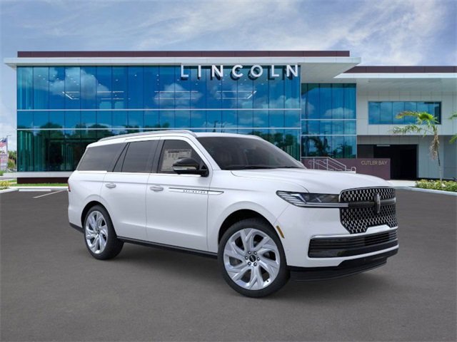 New 2025 Lincoln Navigator Reserve image 7