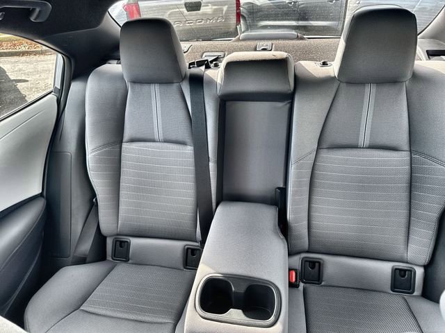 Used 2025 Toyota Corolla SE image 30