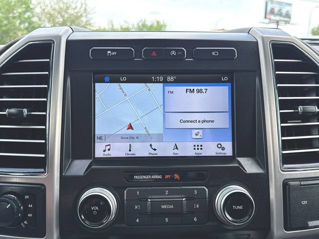 Used 2017 Ford F150 Platinum w/ Equipment Group 701A Luxury AWD/4WD image 13