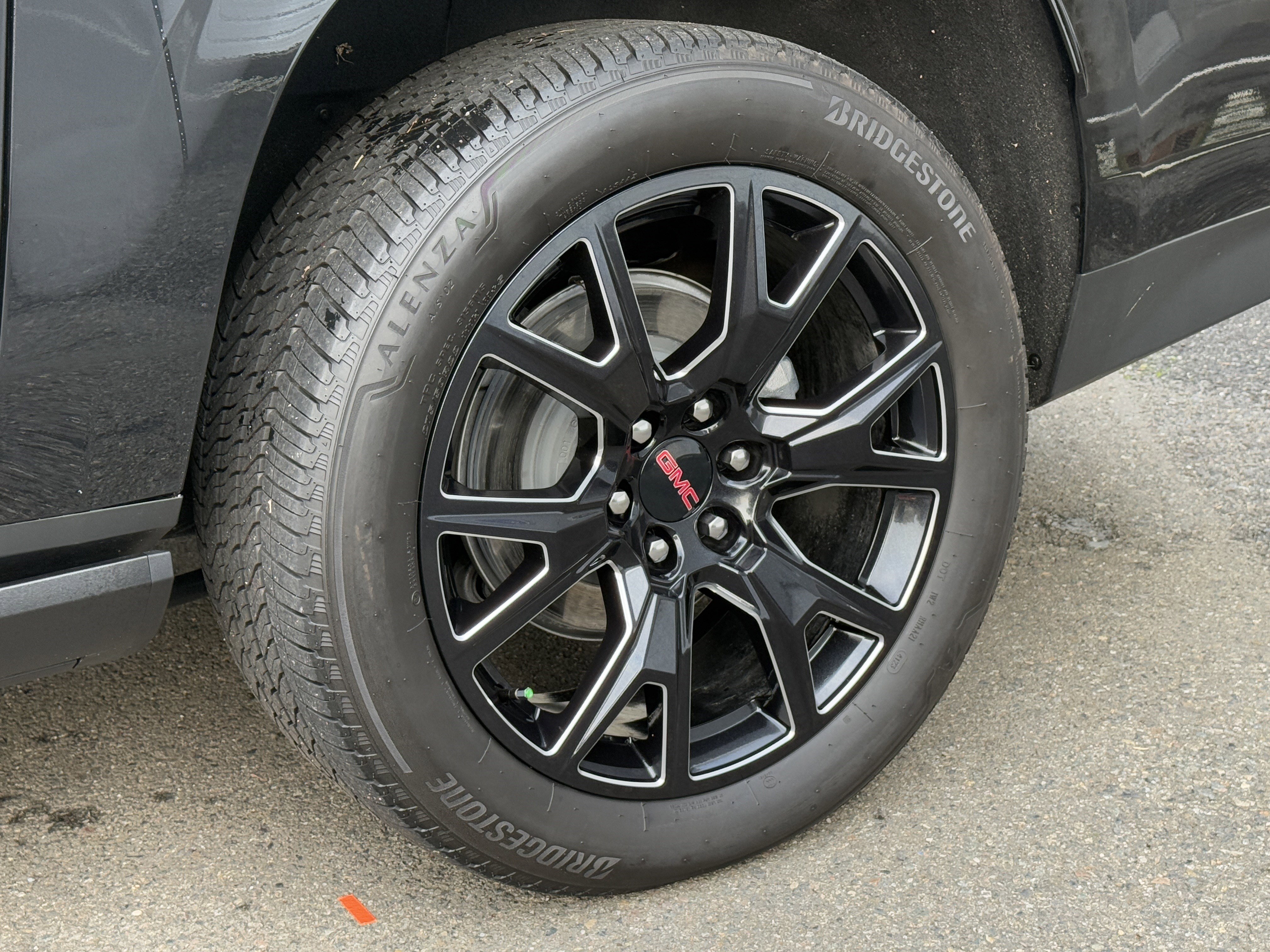 Used 2023 GMC Yukon XL Denali image 38