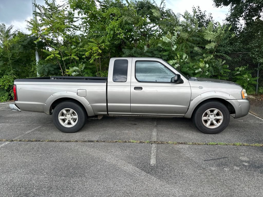 Used 2004 Nissan Frontier XE w/ (VTP) Value Truck Pkg RWD image 2