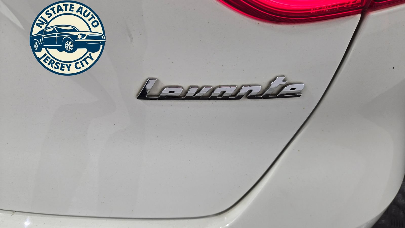 Used 2019 Maserati Levante GranLusso AWD/4WD image 37