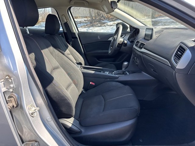 Used 2018 MAZDA MAZDA3 Sport w/ Preferred Equipment Package image 23