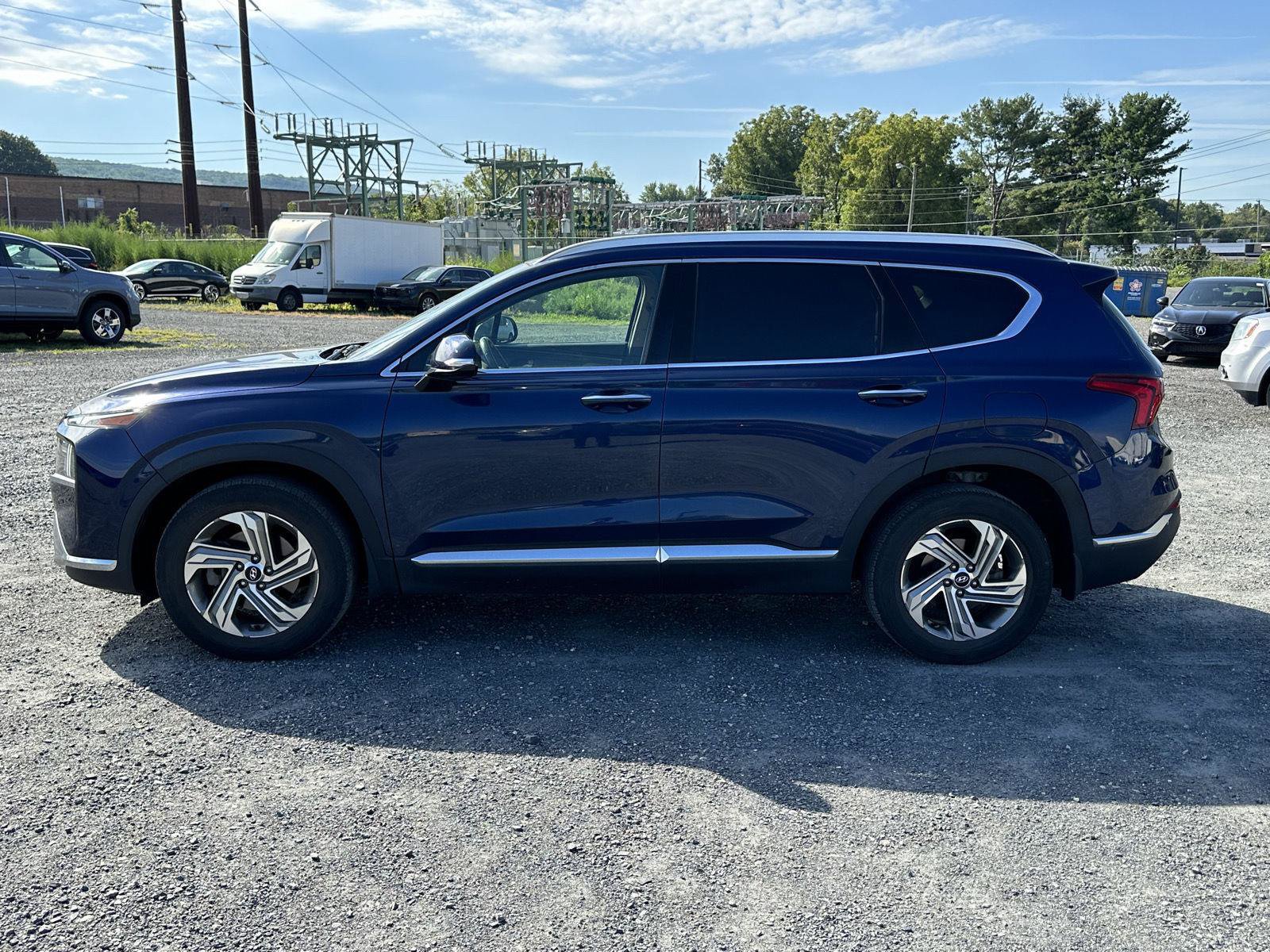 Used 2022 Hyundai Santa Fe SEL w/ Convenience + Premium Package FWD image 5