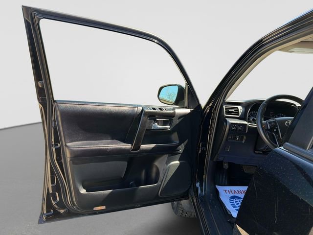 Used 2016 Toyota 4Runner Trail Premium AWD/4WD image 18