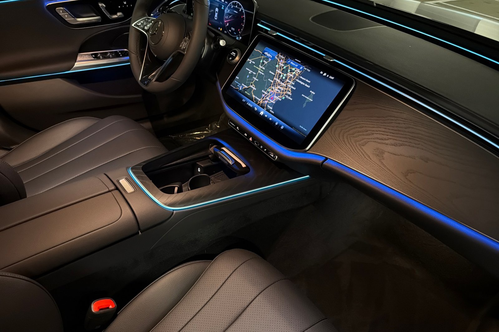 New 2027 Mercedes-Benz E 450 4MATIC Sedan image 14