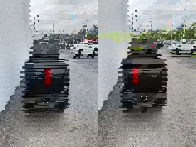 Used 2026 Chevrolet Colorado W/T w/ Advanced Trailering Package AWD/4WD image 7