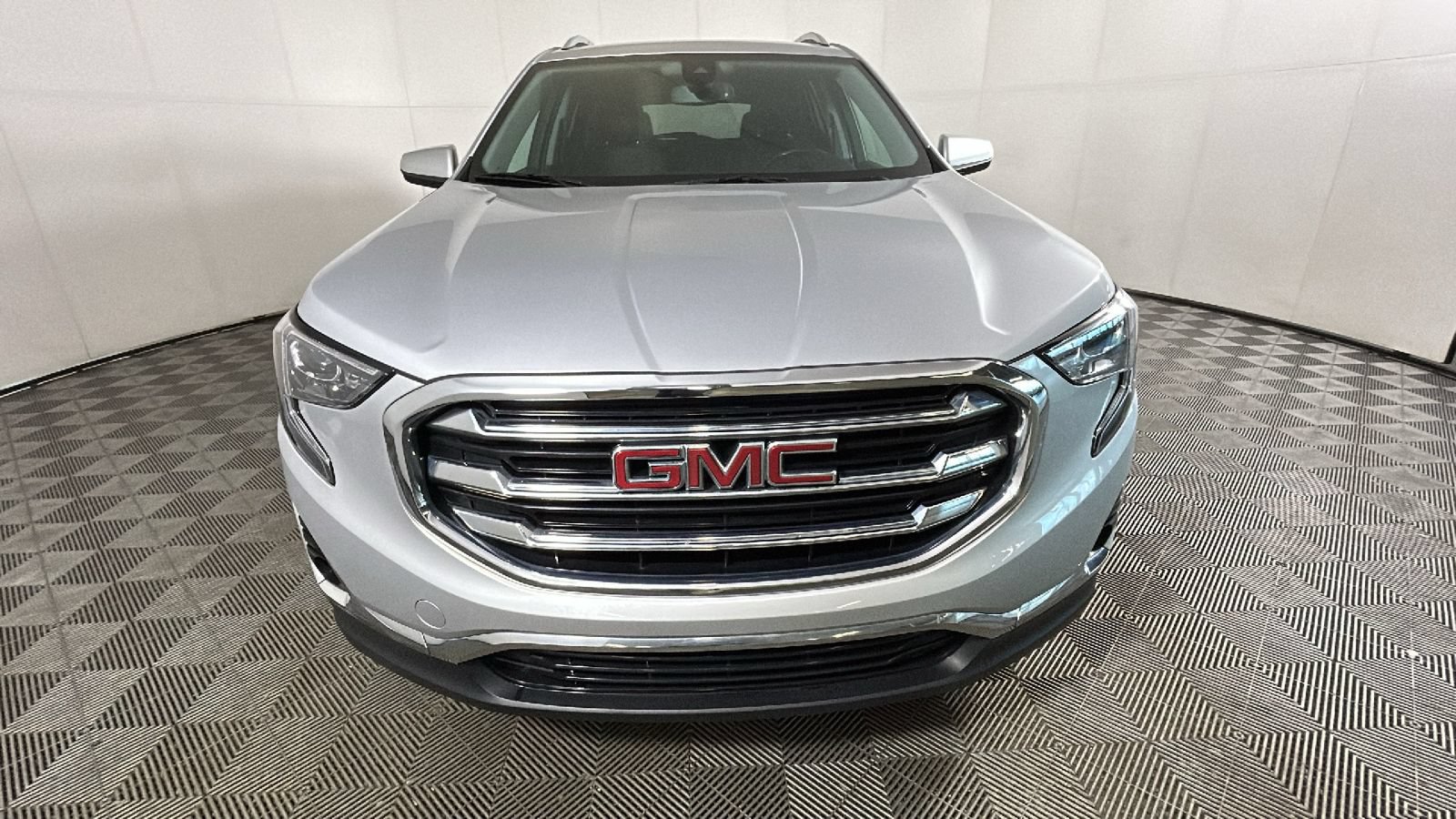 Used 2021 GMC Terrain SLT FWD image 9