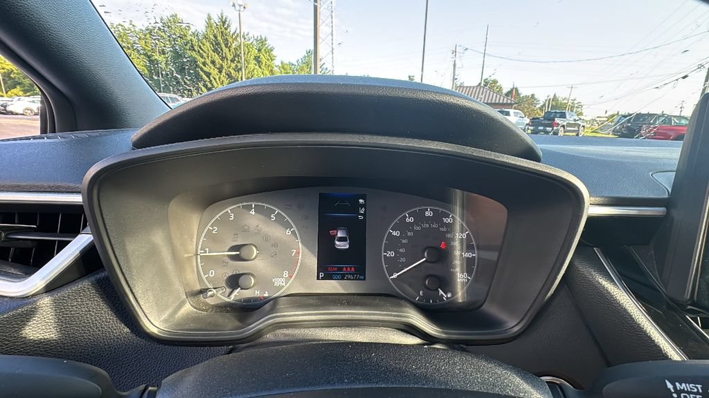 Used 2025 Toyota Corolla SE FWD image 17