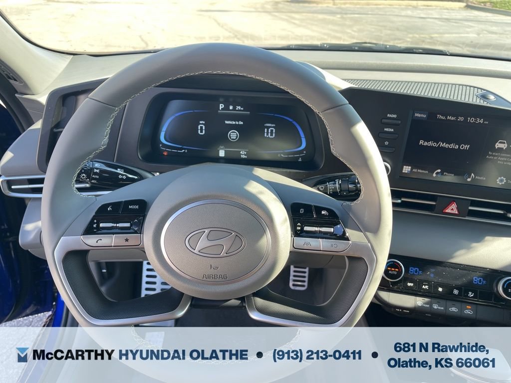 Used 2025 Hyundai Elantra Sport FWD image 6