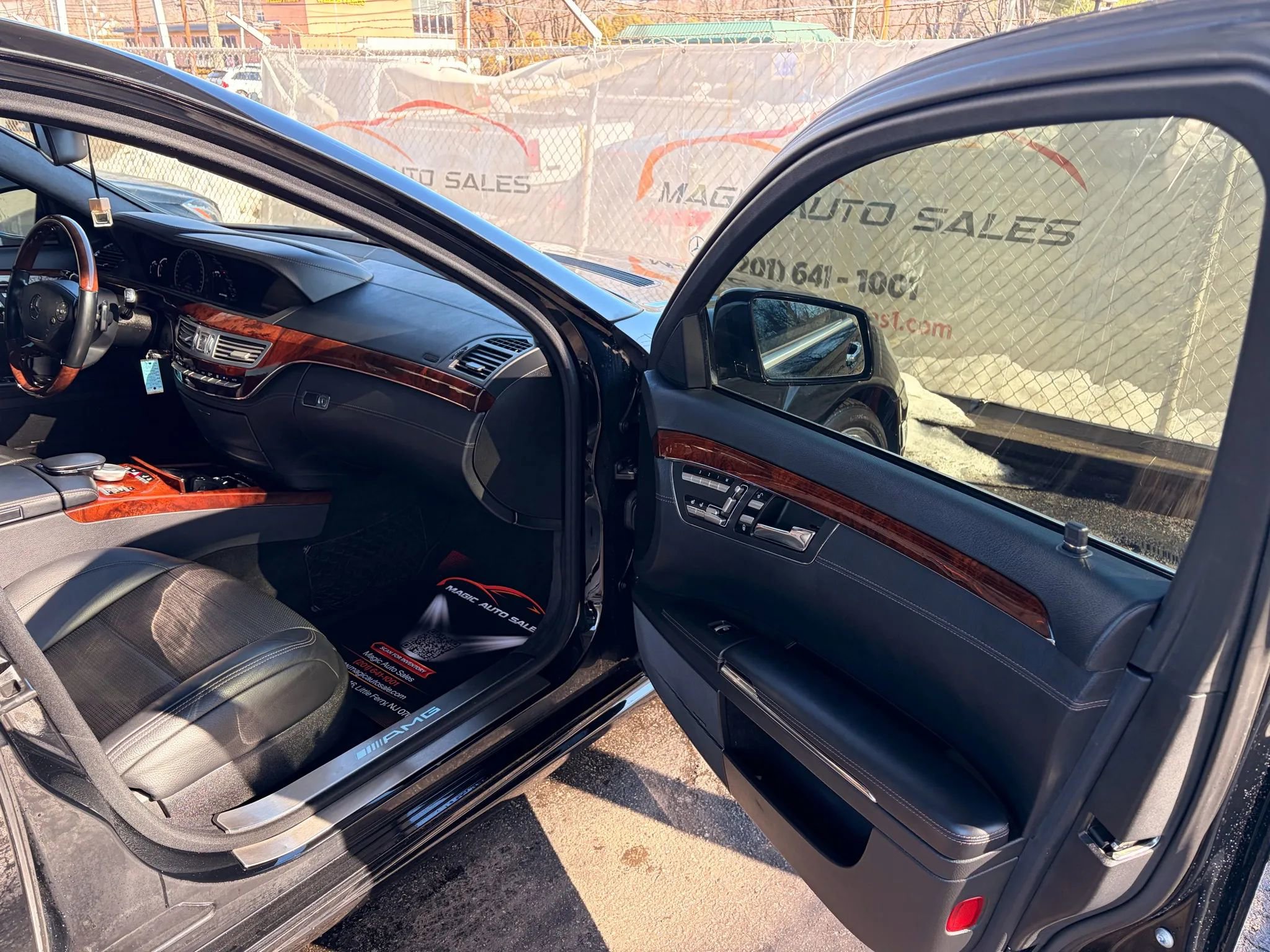 Used 2011 Mercedes-Benz S 63 AMG image 35