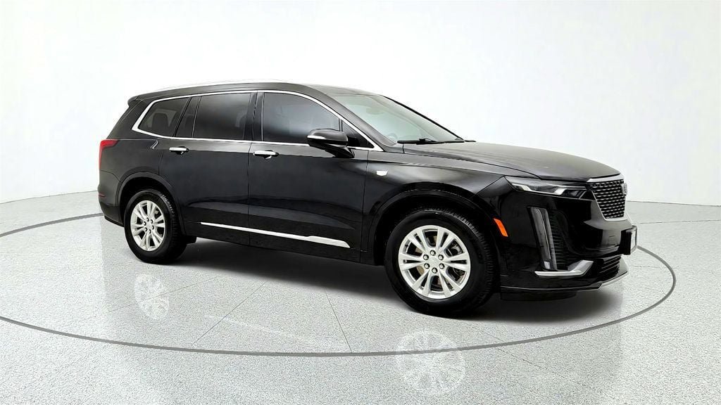 Used 2021 Cadillac XT6 Luxury FWD image 3