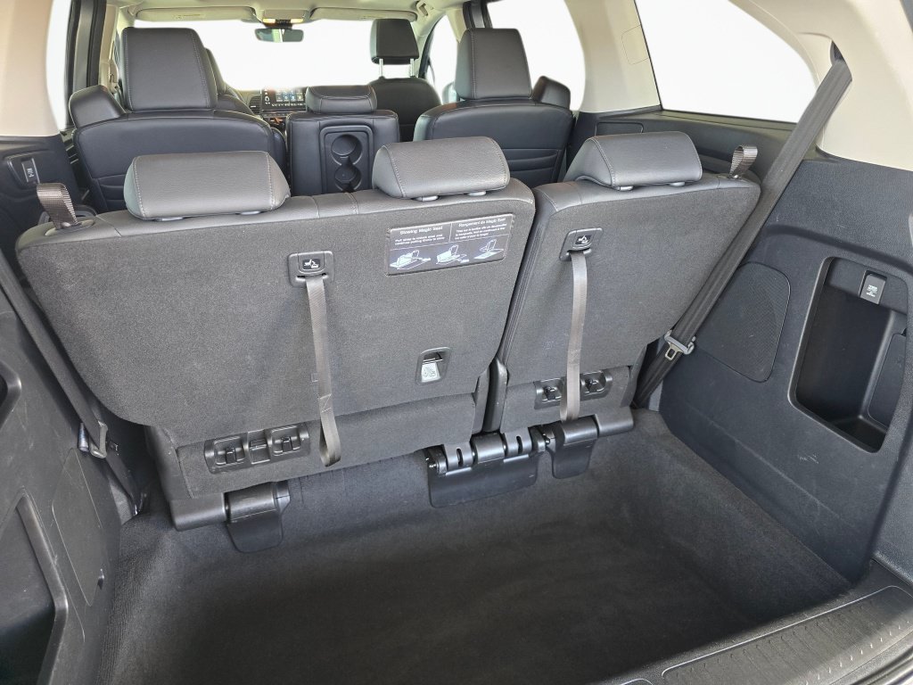 Used 2025 Honda Odyssey EX-L image 16