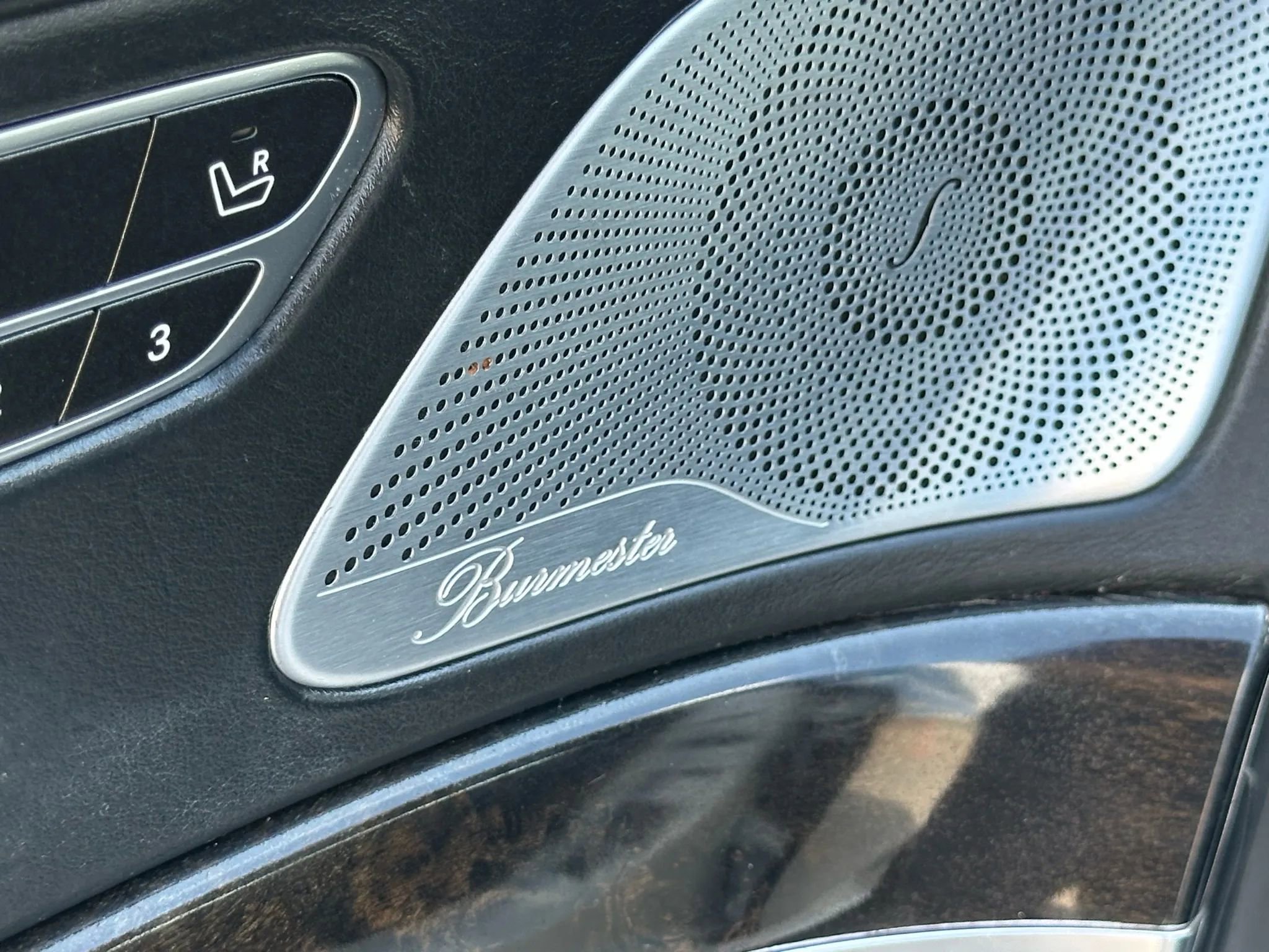 Used 2015 Mercedes-Benz S 550 4MATIC Sedan image 14