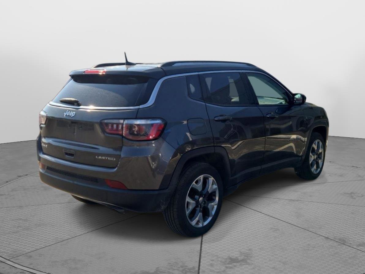 Used 2018 Jeep Compass Limited image 7