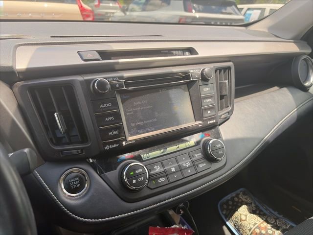 Used 2018 Toyota RAV4 XLE w/ Plus Extra Value Package AWD/4WD image 4