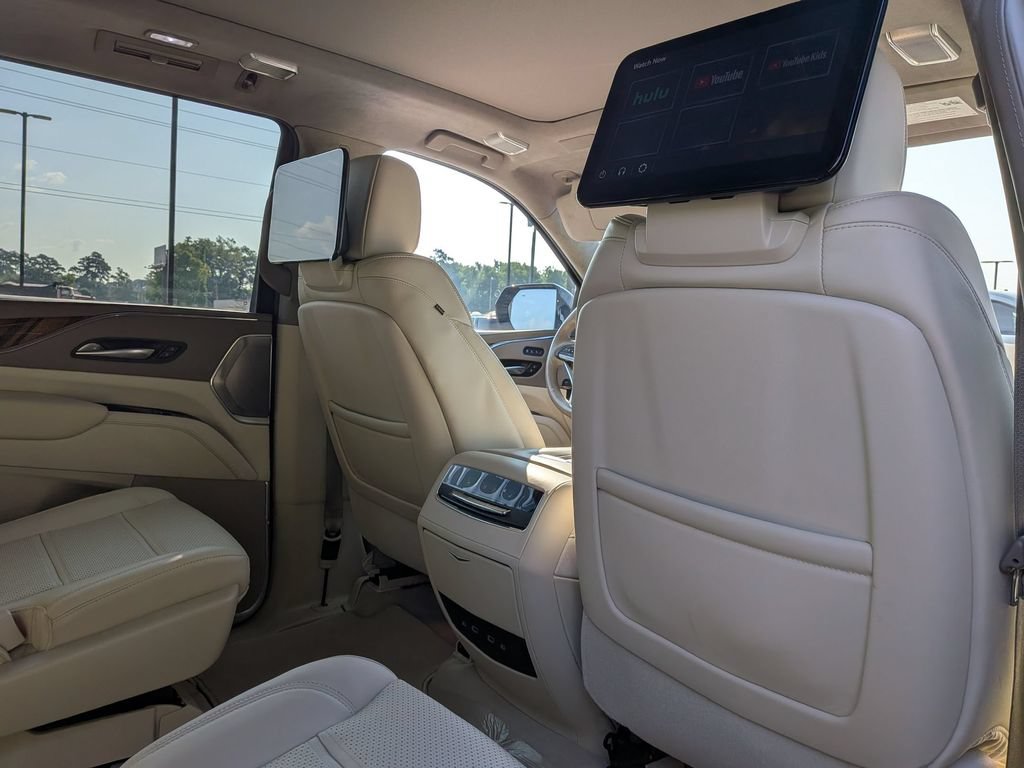 Certified 2023 Cadillac Escalade Premium Luxury Platinum AWD/4WD image 26