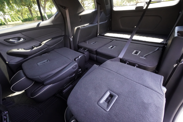Used 2023 Chevrolet Traverse Premier w/ Redline Edition FWD image 26