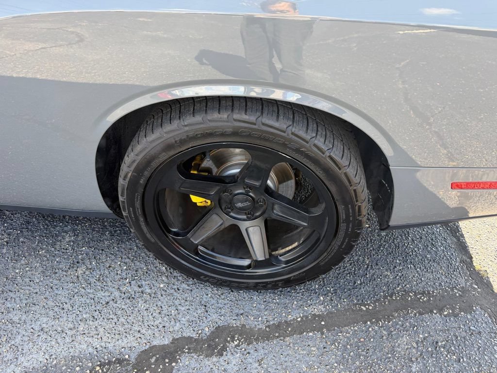 Used 2017 Dodge Challenger R/T Plus RWD image 8