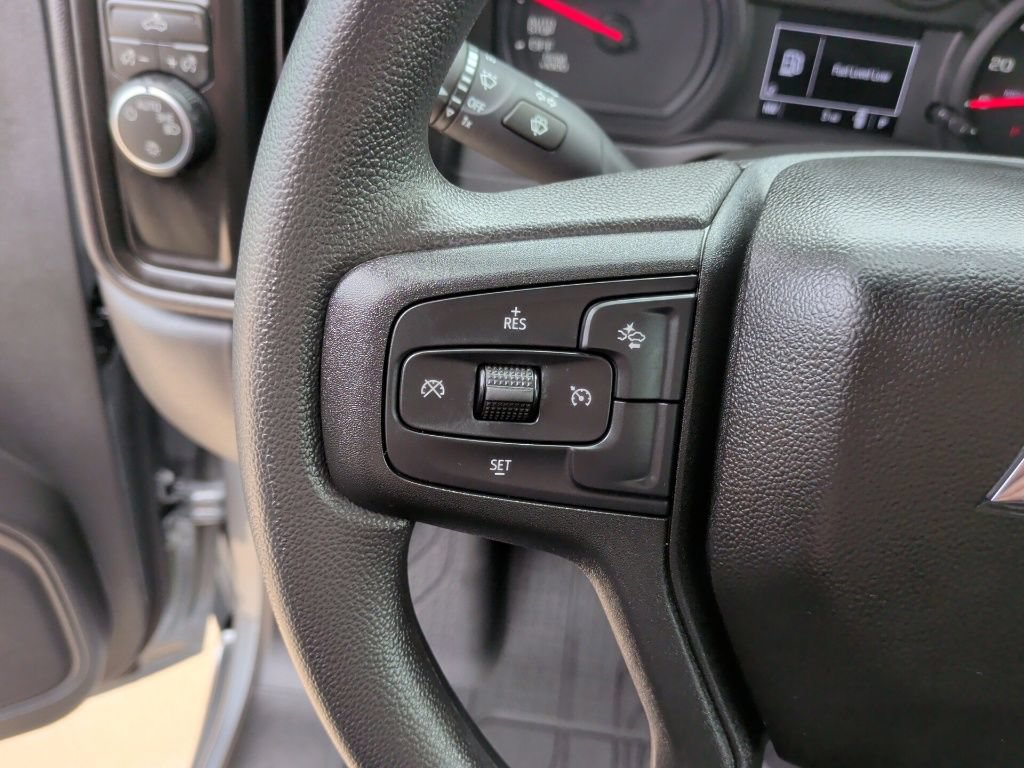 New 2026 Chevrolet Silverado 1500 Custom w/ LPO, Dark Essentials Package RWD image 17