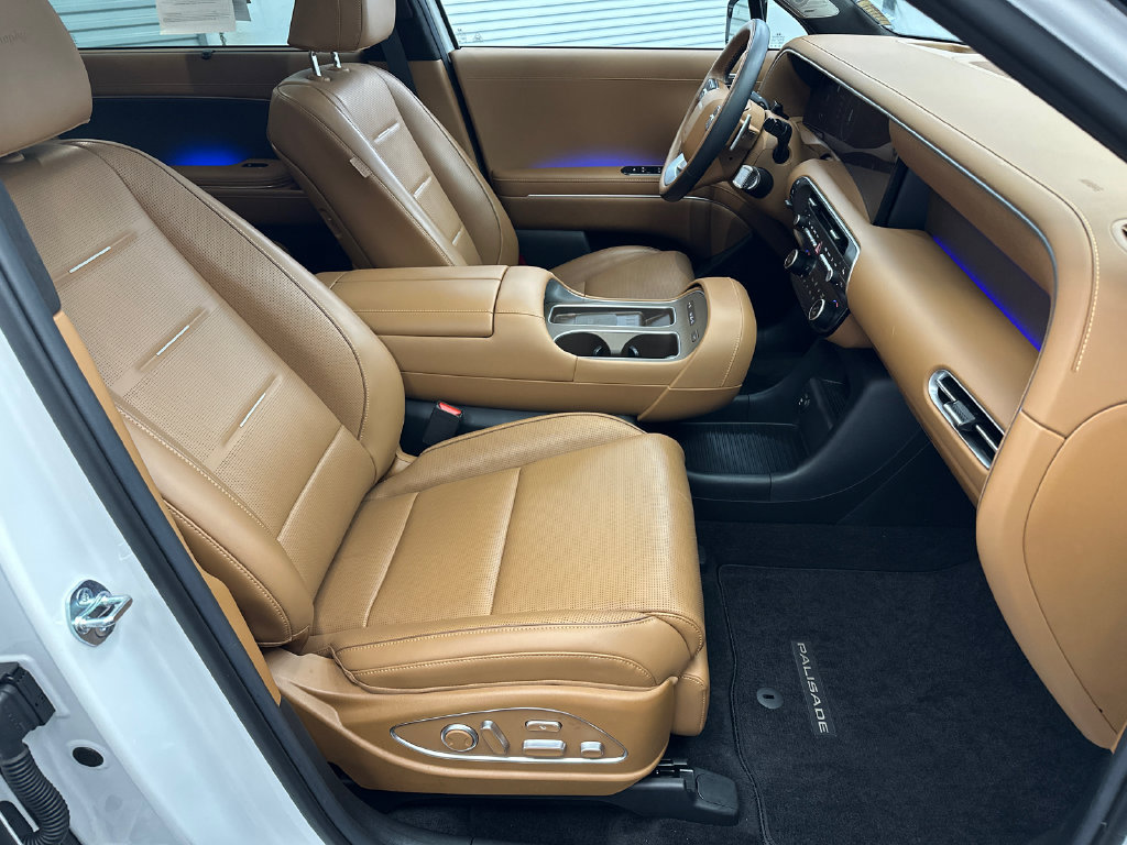 Used 2026 Hyundai Palisade Calligraphy FWD image 15