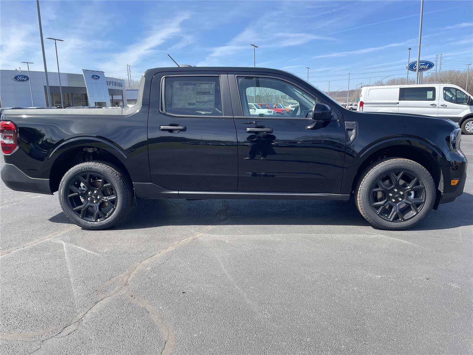 New 2026 Ford Maverick XLT w/ XLT Luxury Package AWD/4WD image 8
