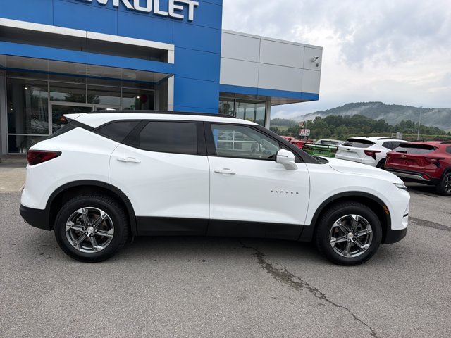 Used 2024 Chevrolet Blazer LT w/ LPO, Floor Liner Package AWD/4WD image 3