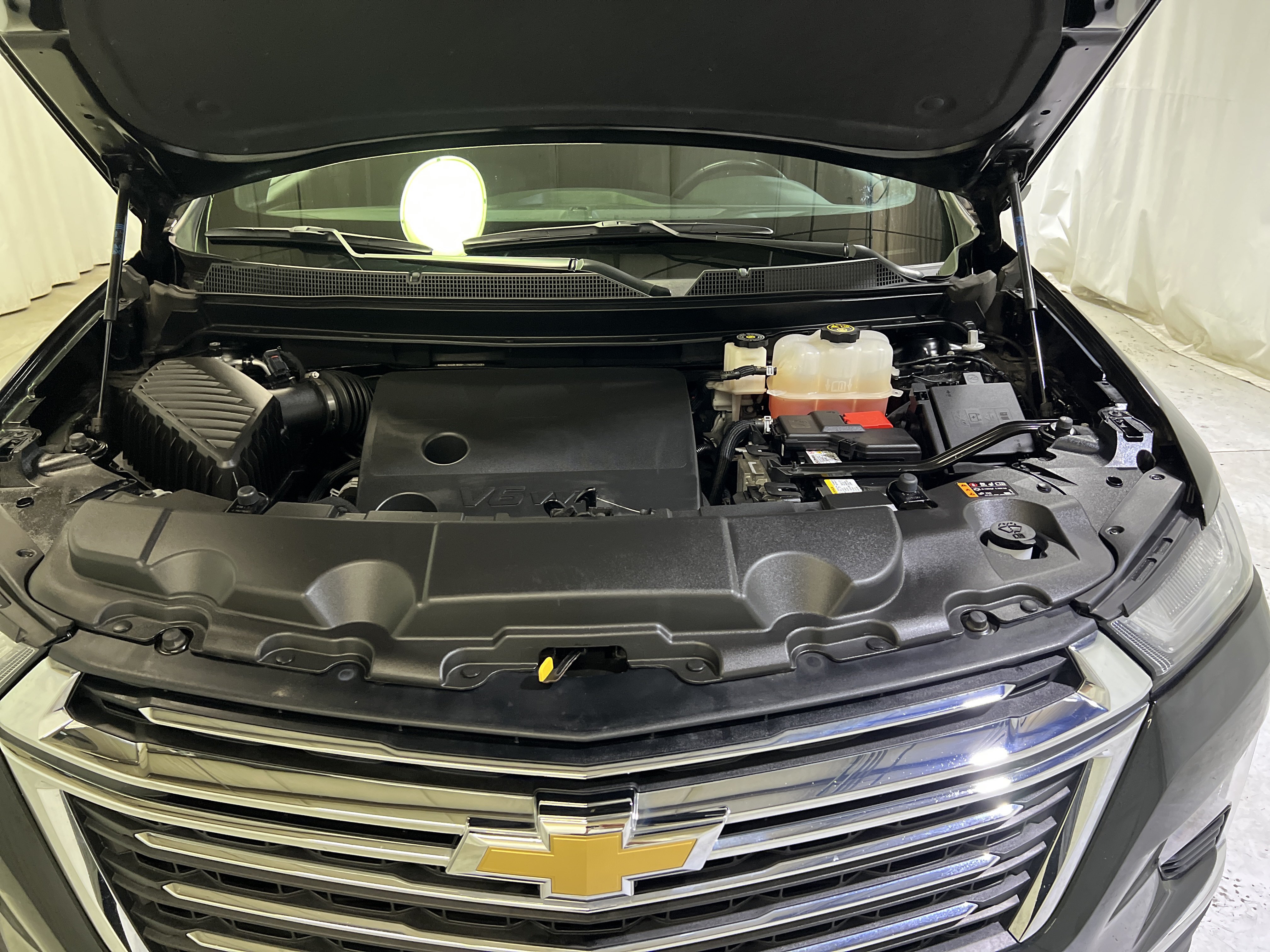 Certified 2023 Chevrolet Traverse LT FWD image 15