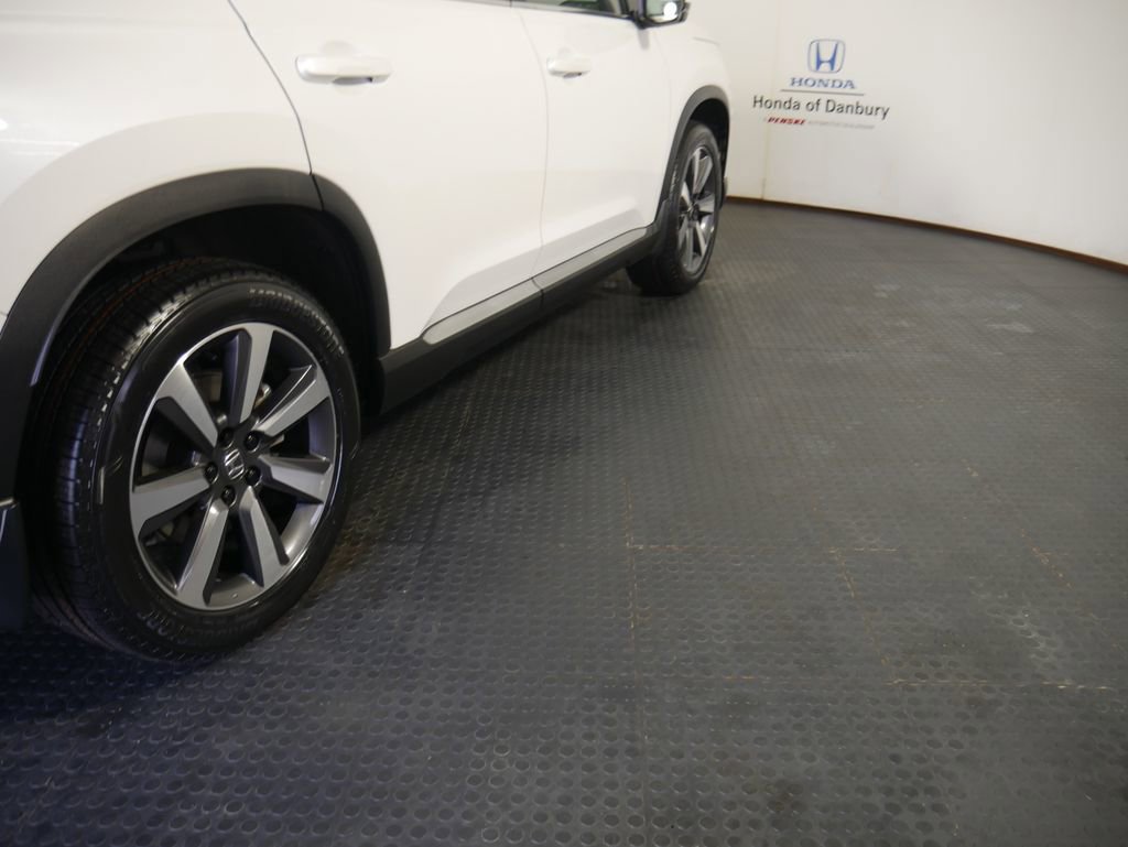 Certified 2023 Honda Pilot Touring image 4