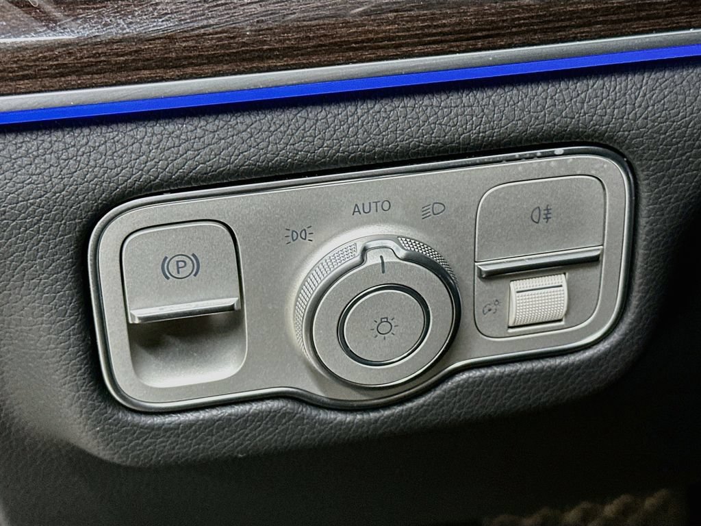 Certified 2026 Mercedes-Benz GLE 450 4MATIC image 11