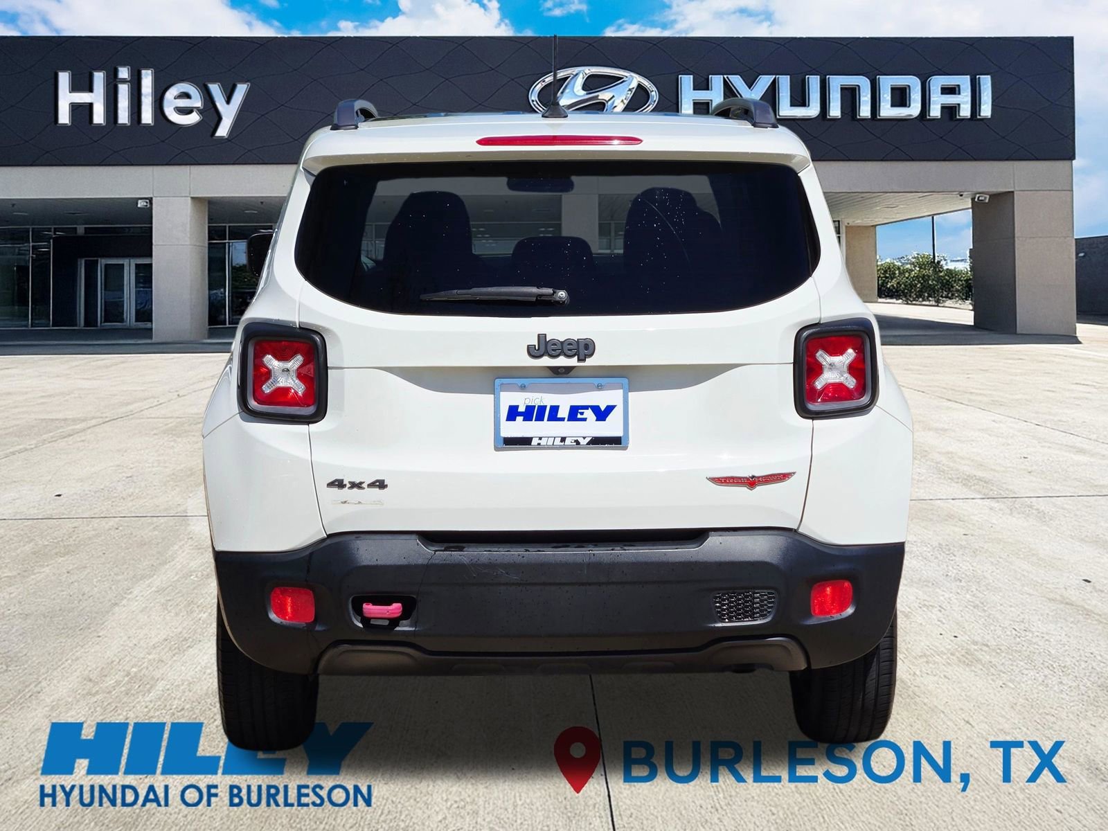 Used 2015 Jeep Renegade Trailhawk w/ Cold Weather Group image 5