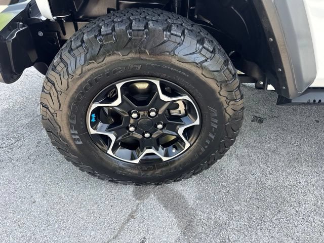 Used 2022 Jeep Wrangler Unlimited Rubicon 4xe w/ Cold Weather Group AWD/4WD image 17