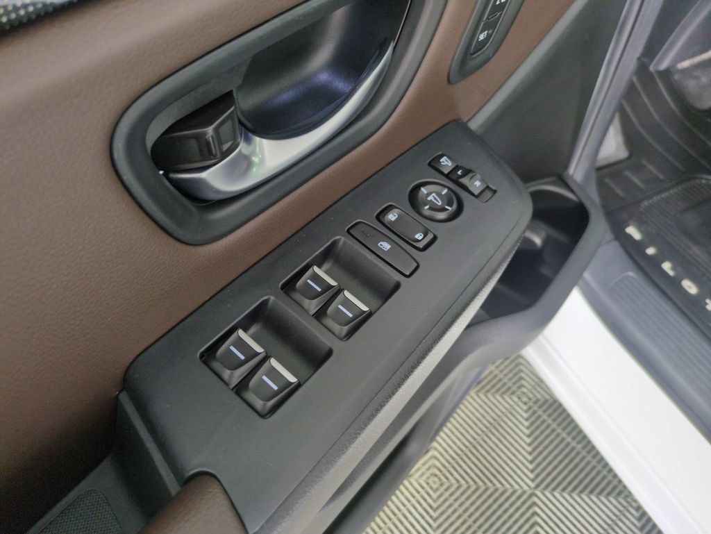 Certified 2023 Honda Pilot Elite image 15