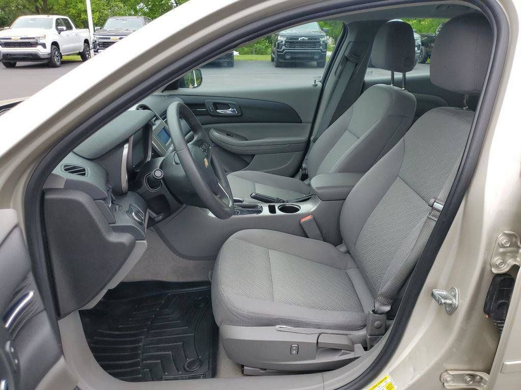 Used 2014 Chevrolet Malibu LS w/ Protection Package FWD image 5